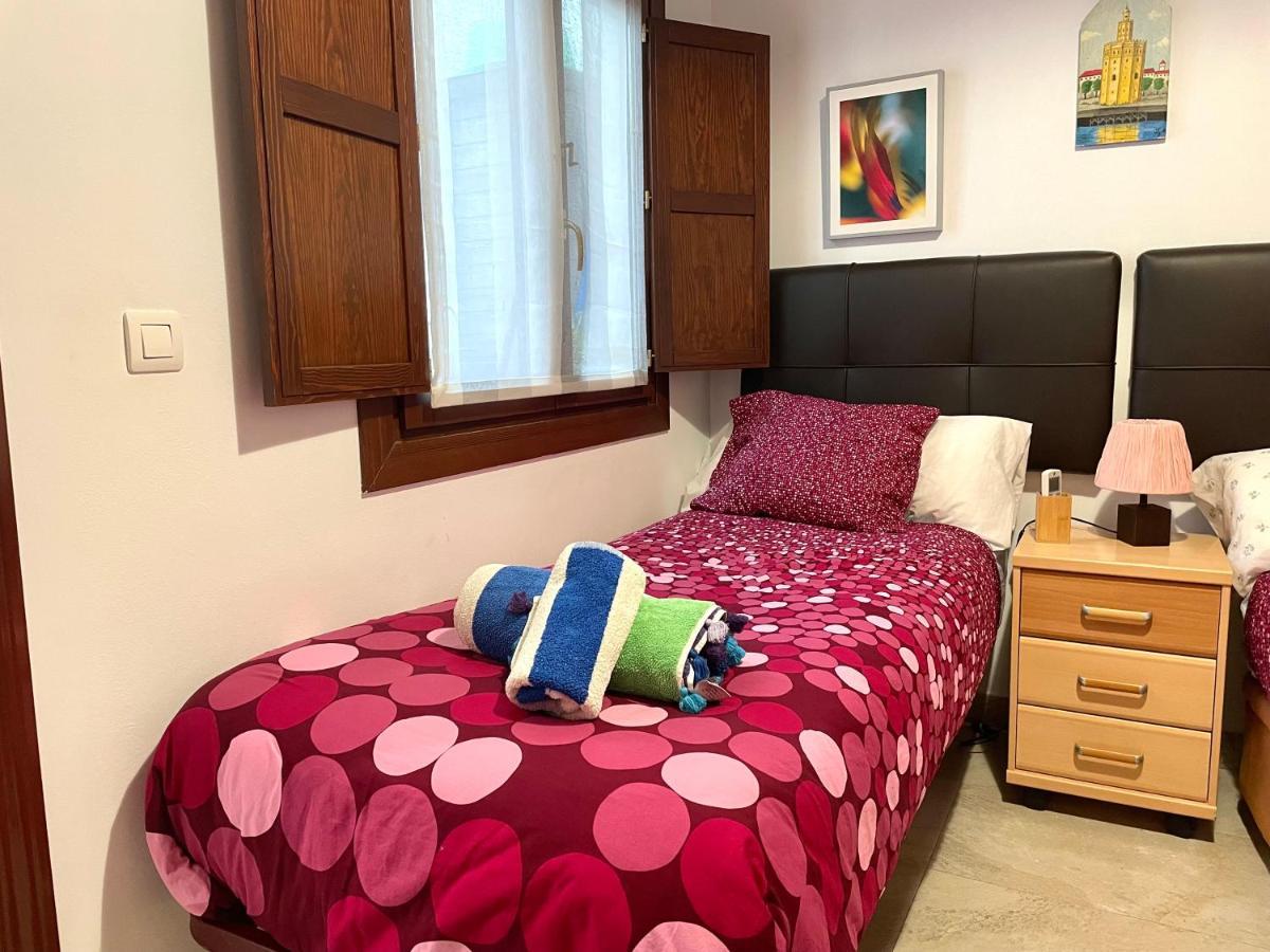 Apartamento Centro Plaza Salvador, Wifi Free& Parking Opcional Sevilla Eksteriør billede