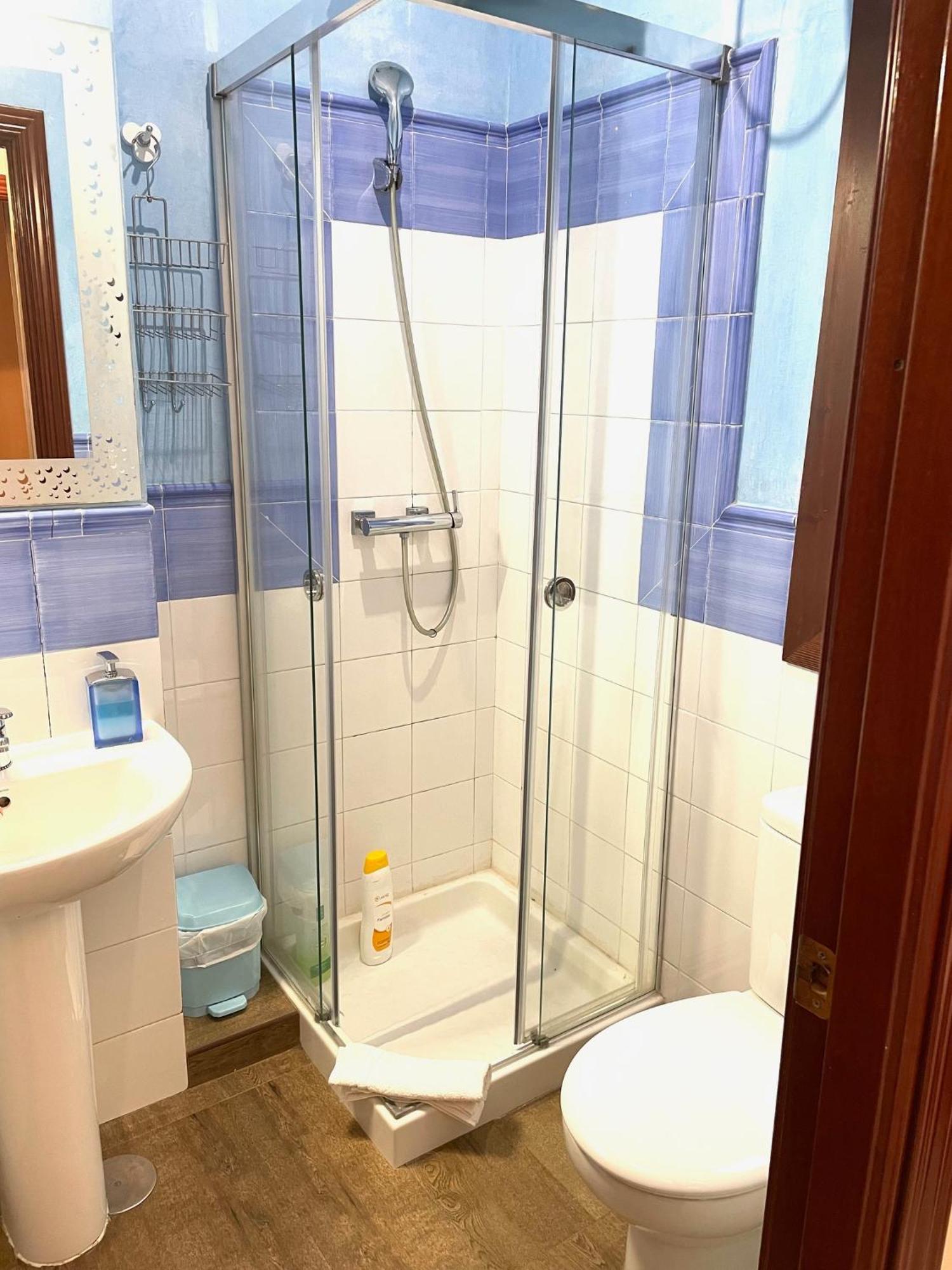 Apartamento Centro Plaza Salvador, Wifi Free& Parking Opcional Sevilla Eksteriør billede