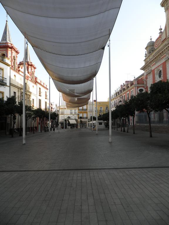 Apartamento Centro Plaza Salvador, Wifi Free& Parking Opcional Sevilla Eksteriør billede