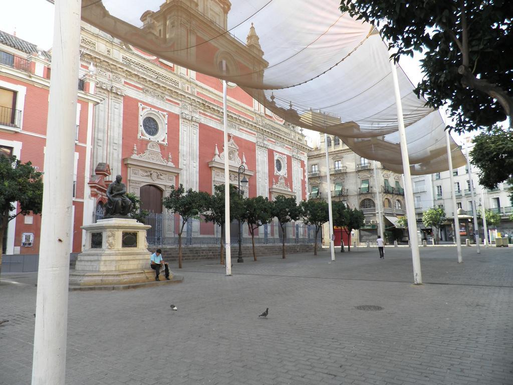 Apartamento Centro Plaza Salvador, Wifi Free& Parking Opcional Sevilla Eksteriør billede
